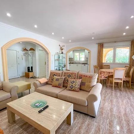 Rotas וילה דניה