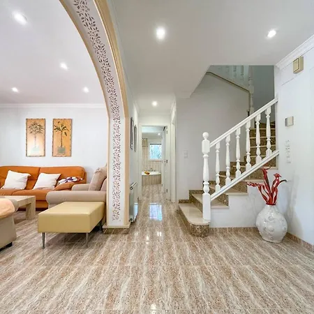 וילה Rotas דניה